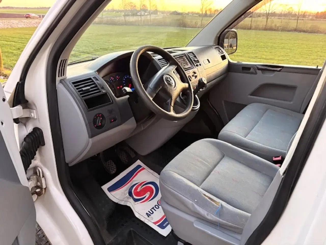 Billede 7 - VW Transporter 2,5 TDi 130 Kassevogn kort 4d Nysyn