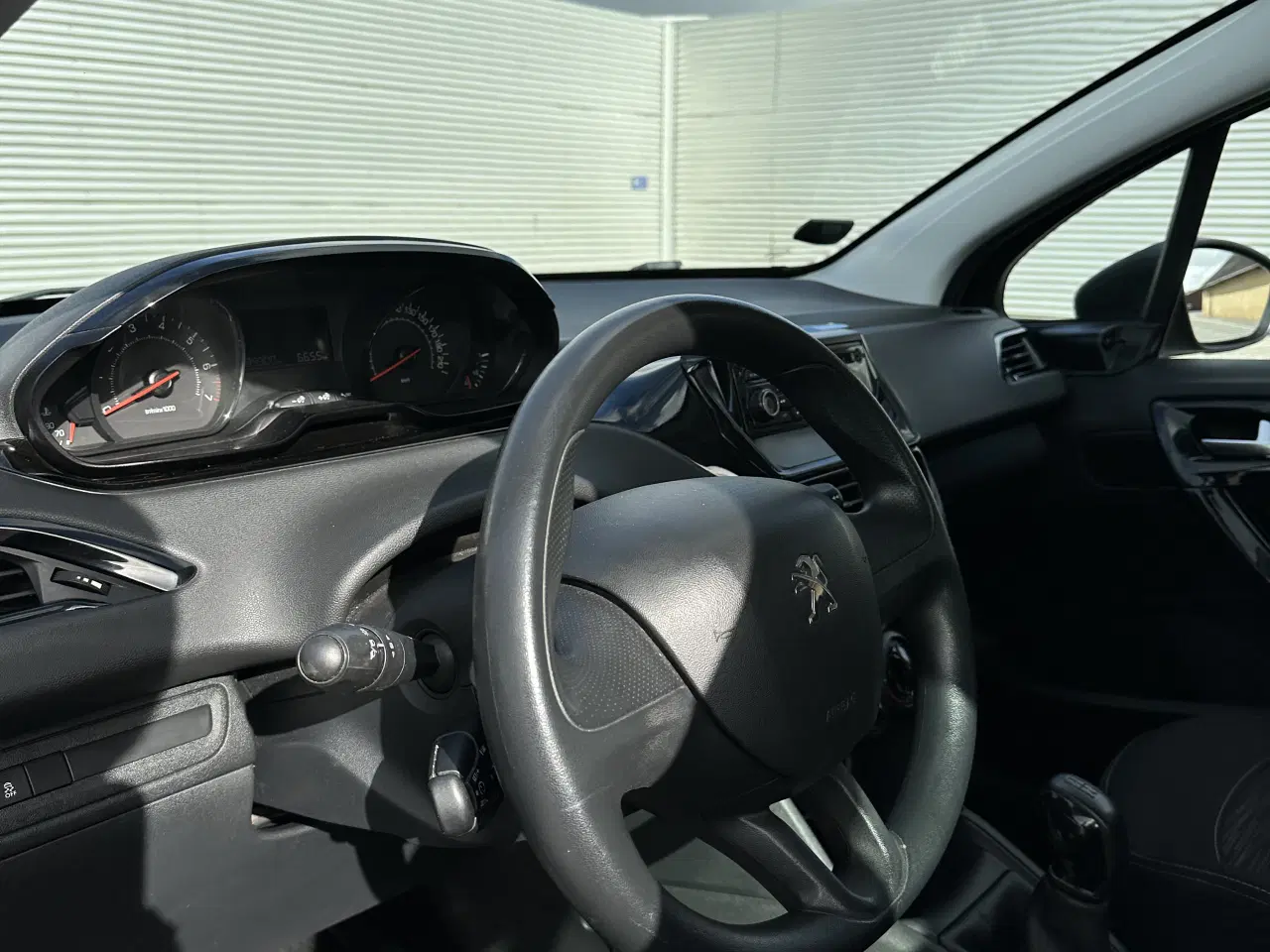 Billede 8 - Peugoet 208 1,0 vti nyrenoveret motor og nysynet