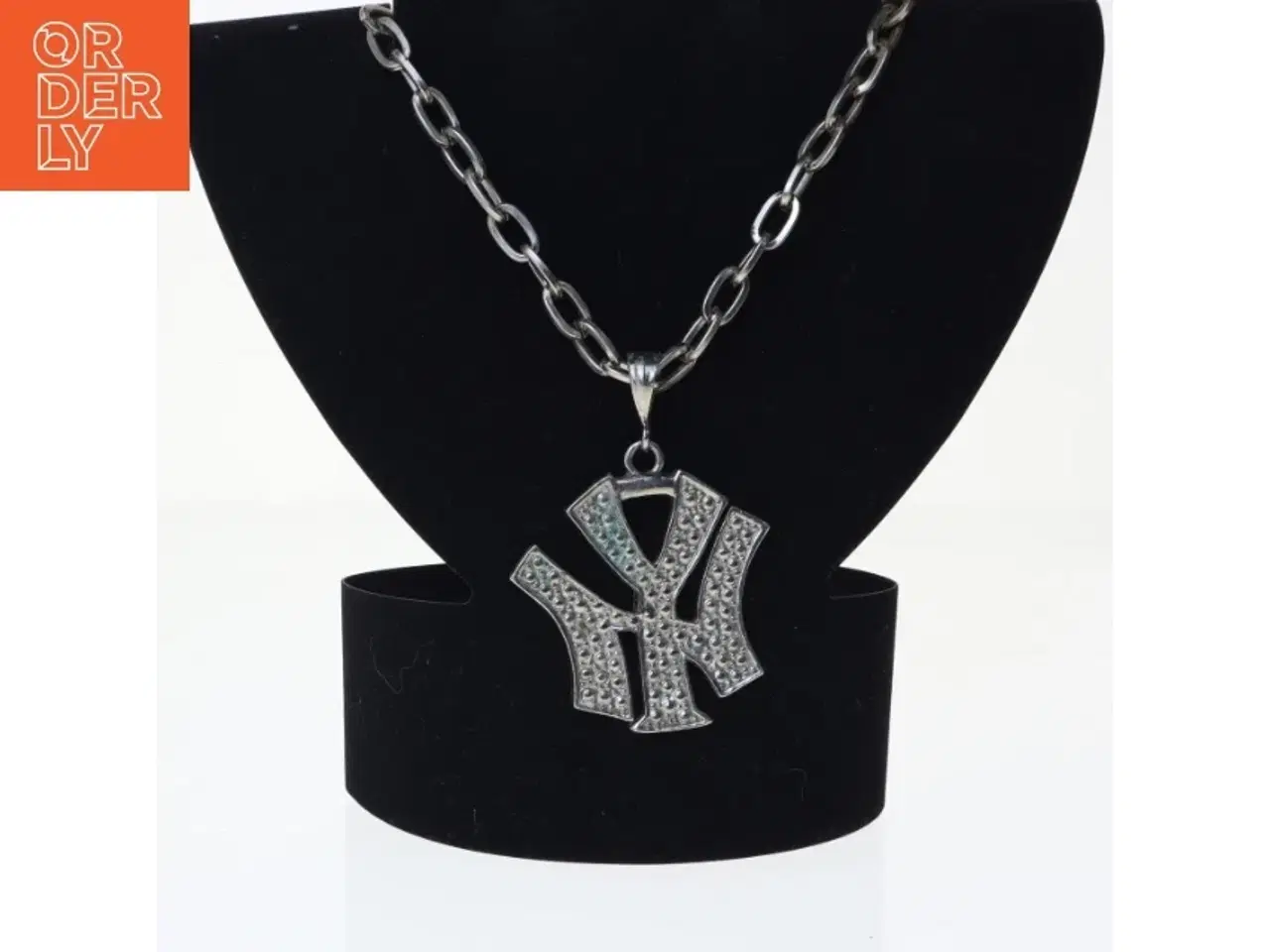 Billede 1 - Halskæde med vedhæng (str. 60 cm)