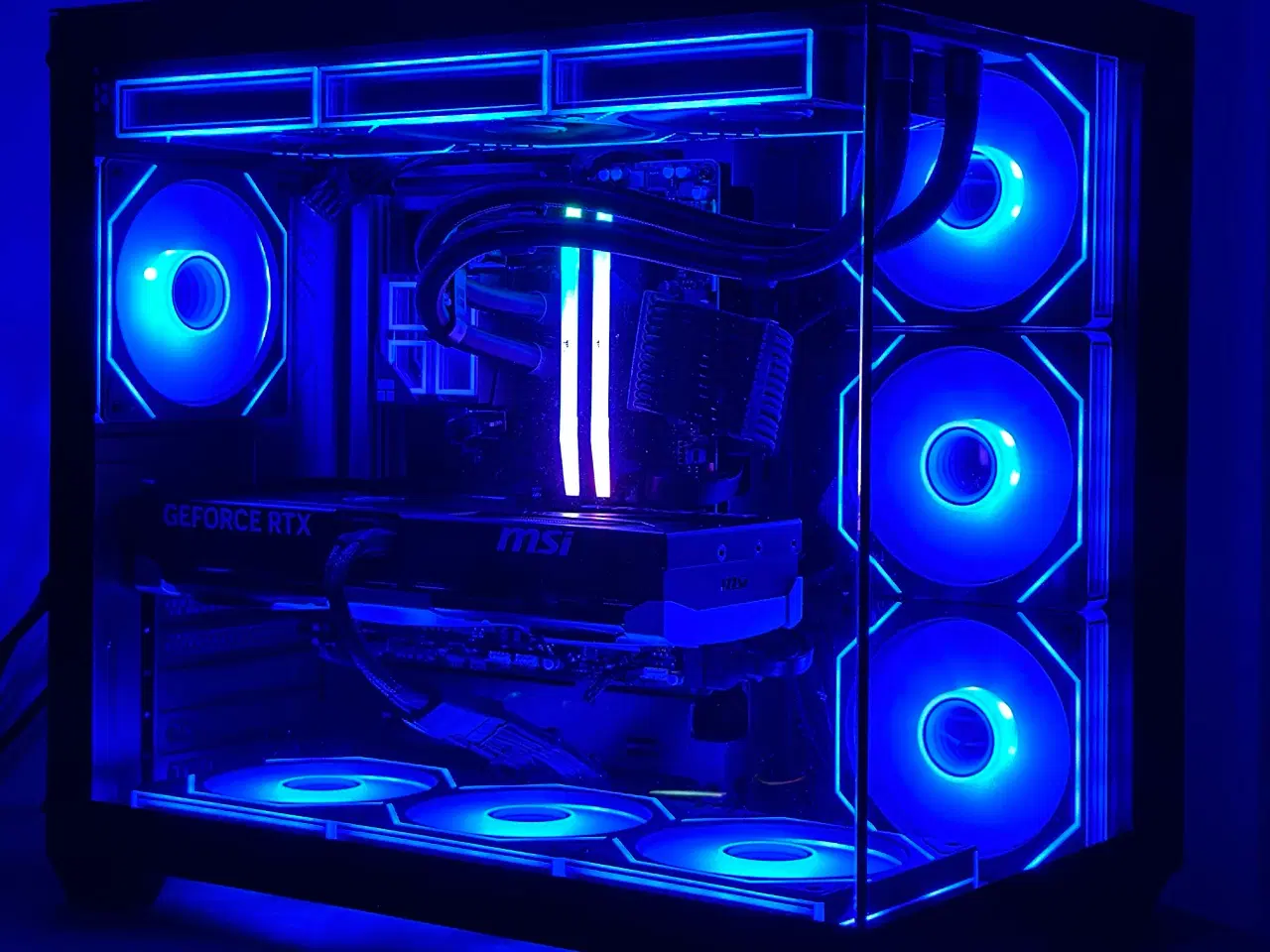 Billede 2 - RTX 5070 Ti / 9800X3D - HIGH END PC