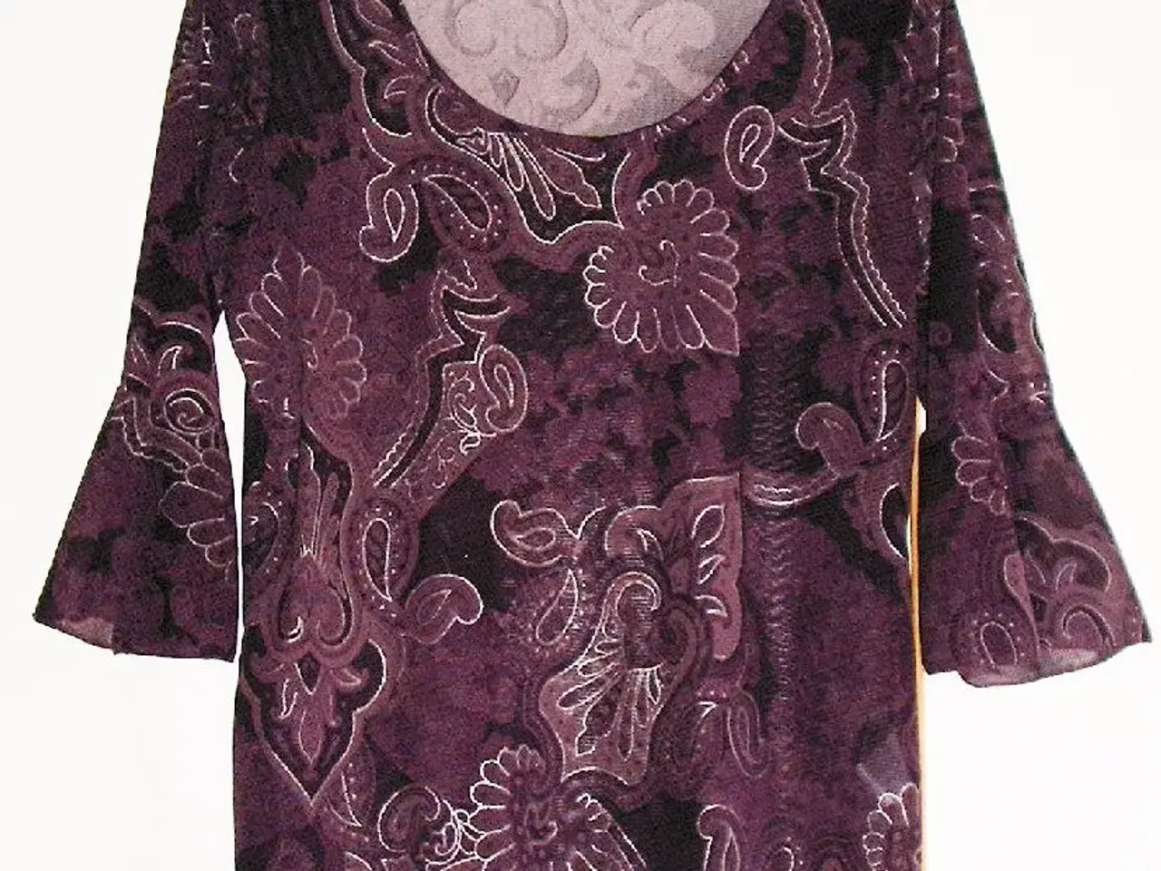 Billede 1 - Sød bluse, brystmål-104cm