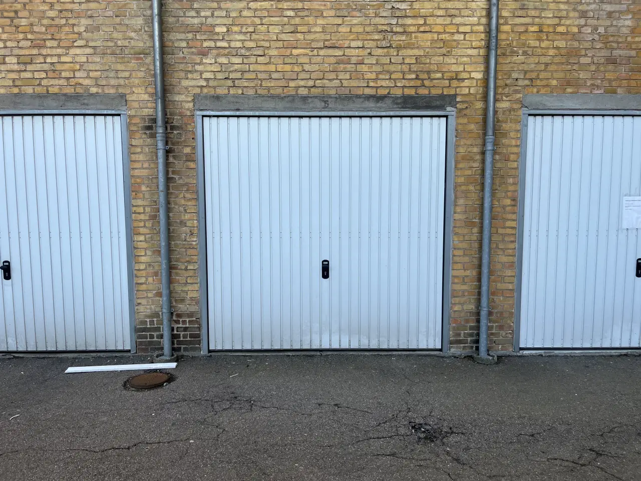 Billede 3 - Garage nær KB Hallens station til leje