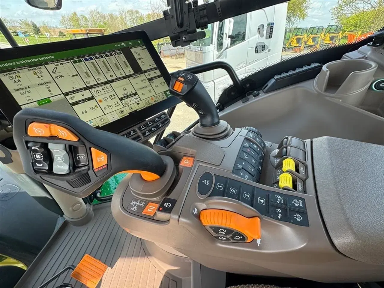Billede 17 - John Deere 6R250 KUN 1300 TIMER! MED FRONT PTO OG GEN5 SKÆRM!