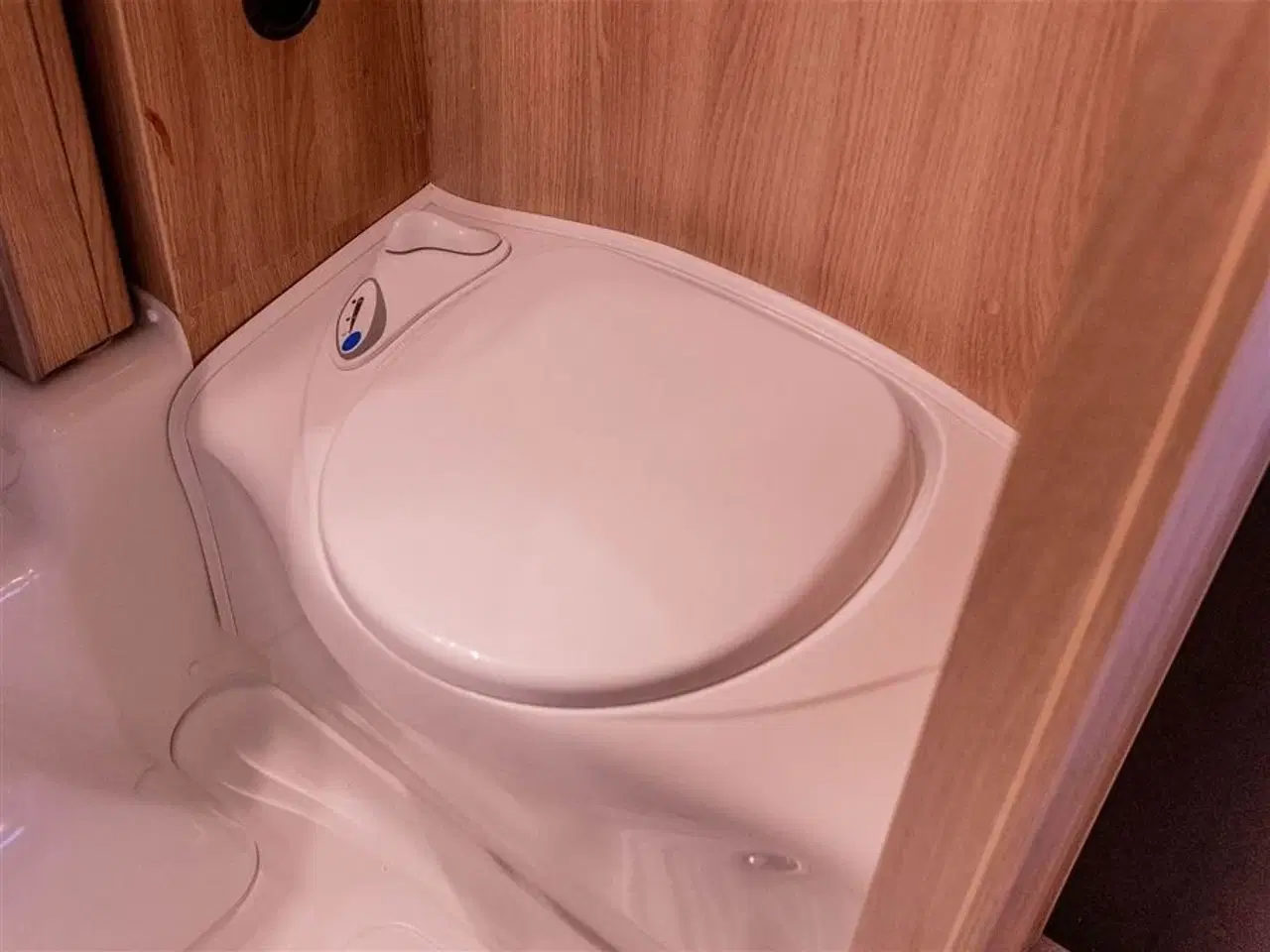 Billede 27 - 2017 - Knaus Sky TI 650 MEG Platinum Selection Automatgear og langsgående senge