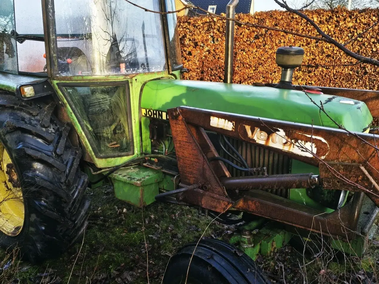 Billede 2 - John Deere 2140 / MOMSFRI / med frontlæsser / 6300 timer / 2 redskaber
