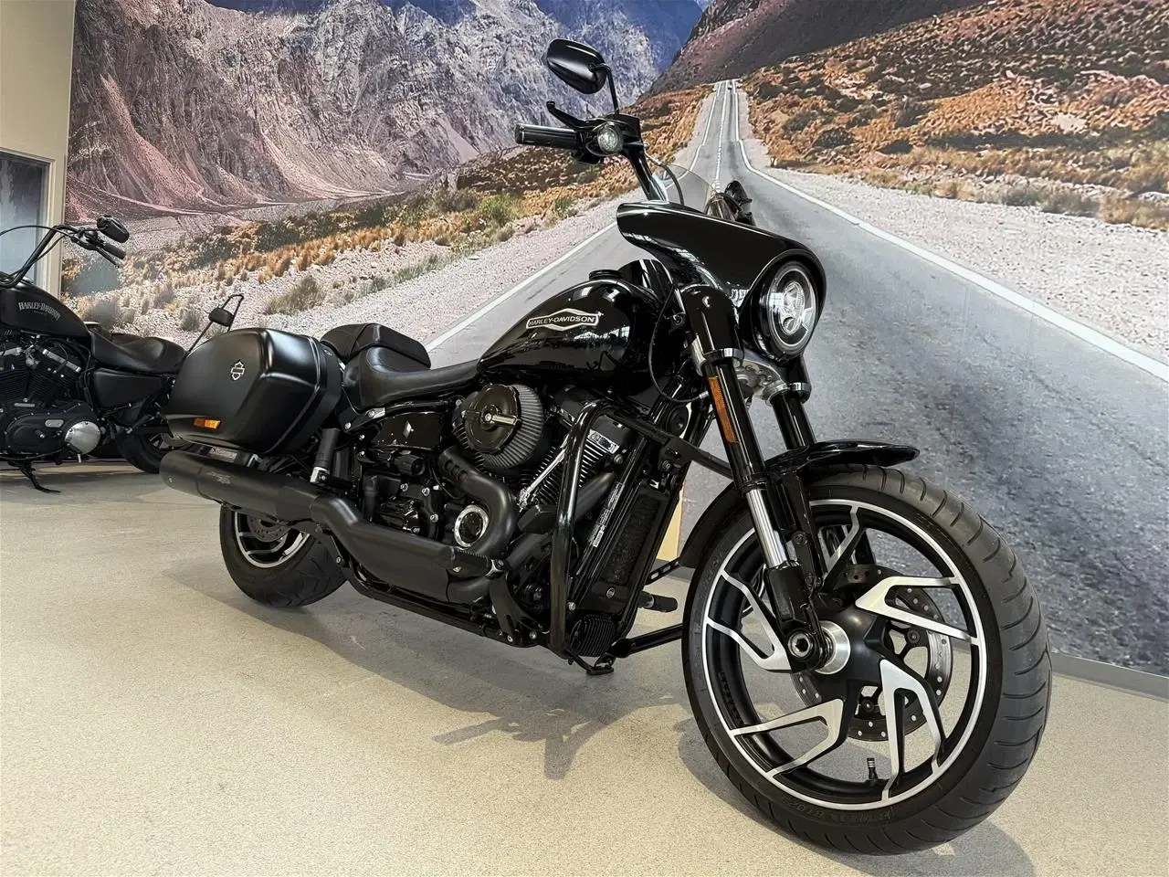 Billede 3 - Harley-Davidson FLSB Sport Glide 107"