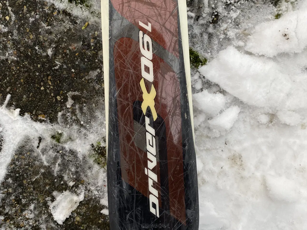 Billede 4 - Ski med bindinger.