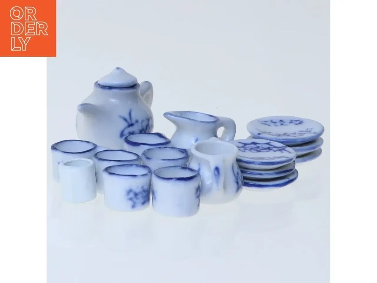 Billede 1 - Miniature porcelæns tesæt (str. 1 cm og 2 cm)