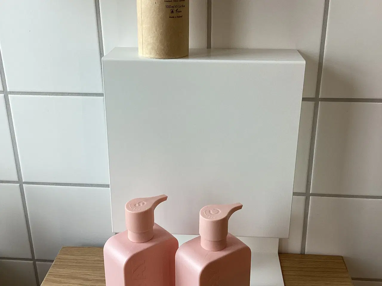 Billede 2 - Flotte metal hylder Anne Linde design