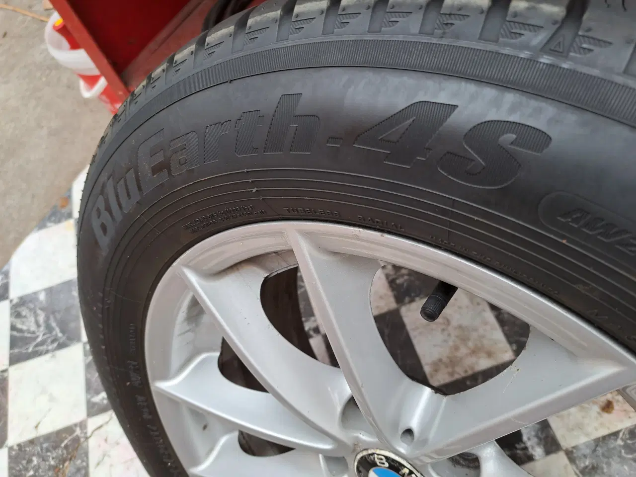 Billede 2 - BMW x3 , 225/60 R17 103V Fire dæk med aluminium