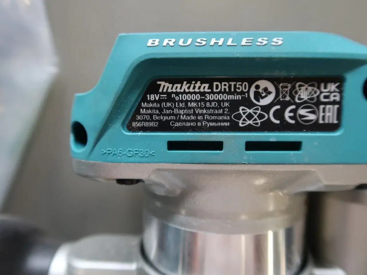 Billede 4 - Overfræser MAKITA DRT50