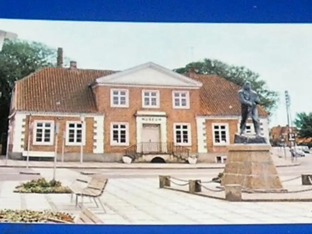 Billede 1 - Ringkøbing. Mylius Erichsens statue