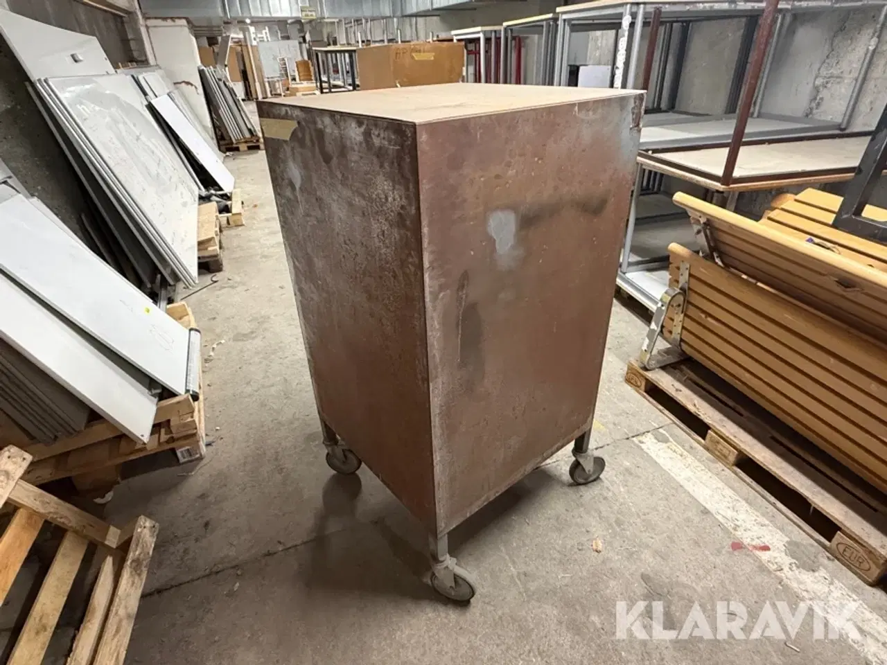 Billede 2 - Værkstedsskab på hjul