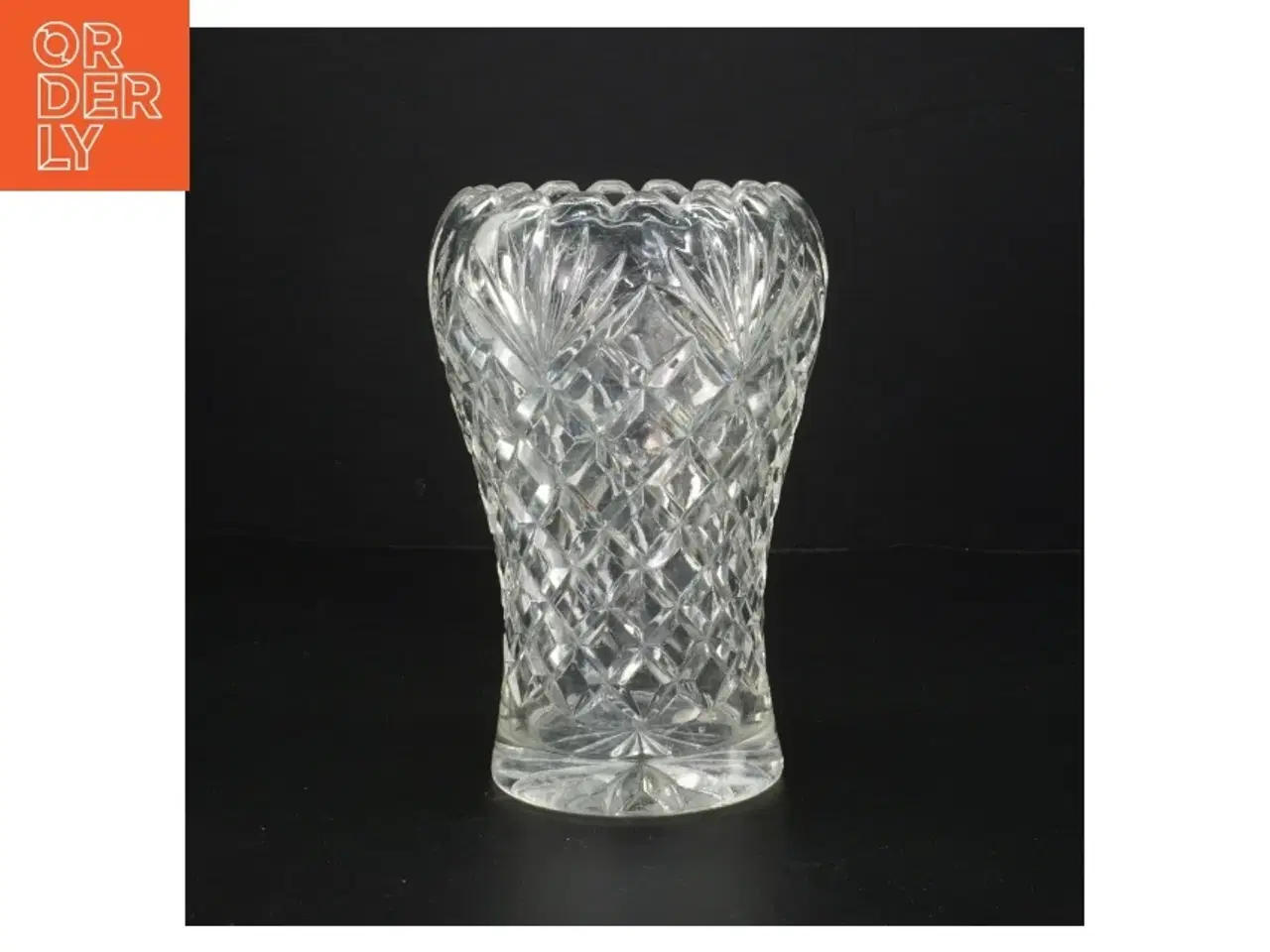 Billede 1 - Glasvase med dekoration (str. 18 cm)