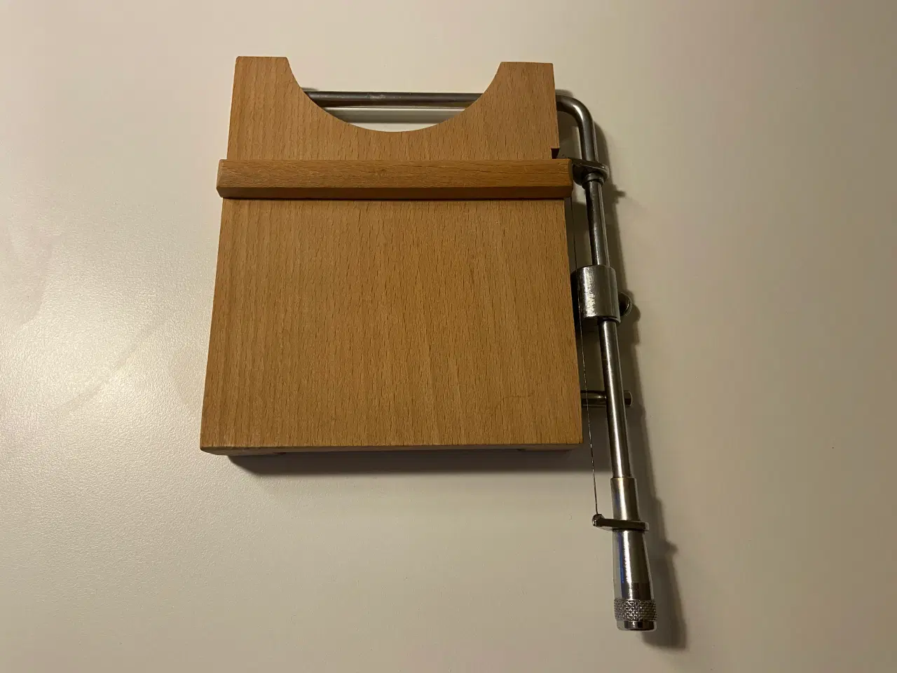 Billede 1 - Osteskærer i træ - "ostemik"