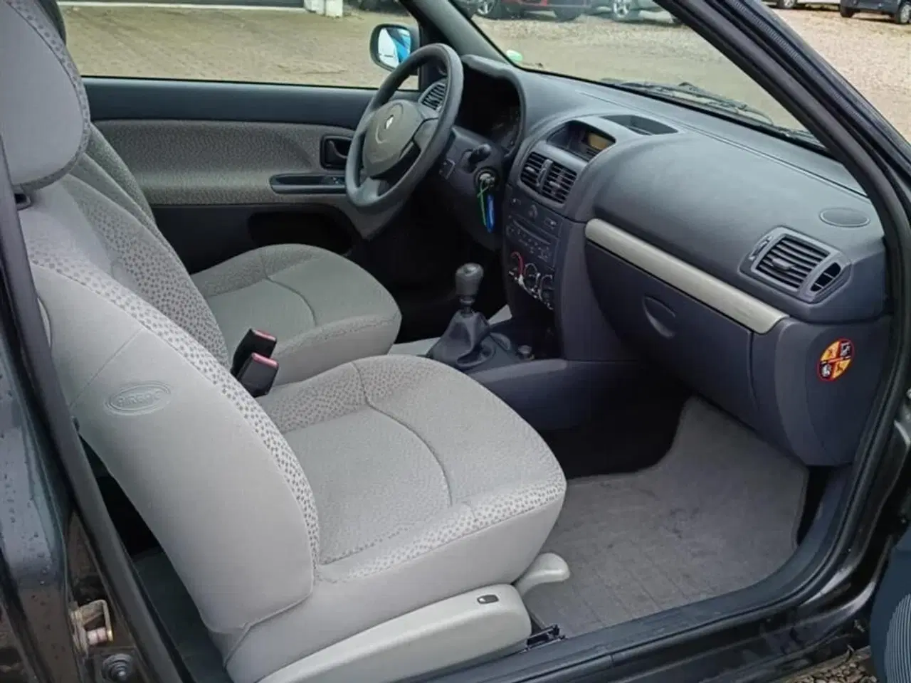 Billede 2 - Renault Clio 1,2 8V Storia 60HK 3d