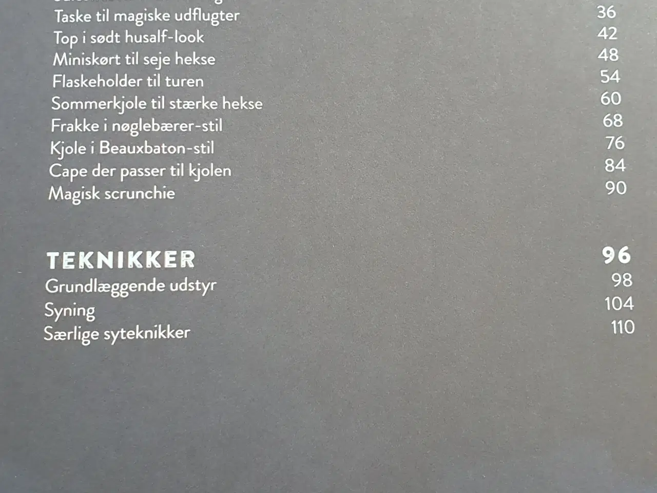 Billede 4 - Den magiske syskole, sy bog   Harry Potter  stil