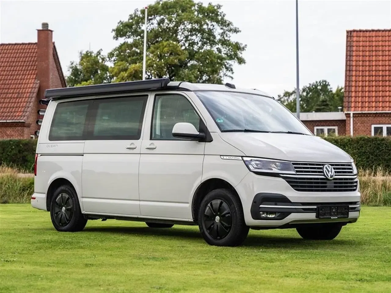 Billede 1 - 2022 - VW California Ocean 2.0 TDi 150HK   Velholdt og velkørende autocamper