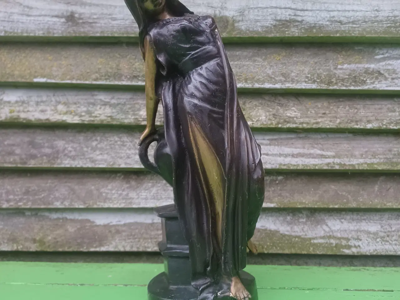 Billede 1 - Smuk kvindefigur i bronze