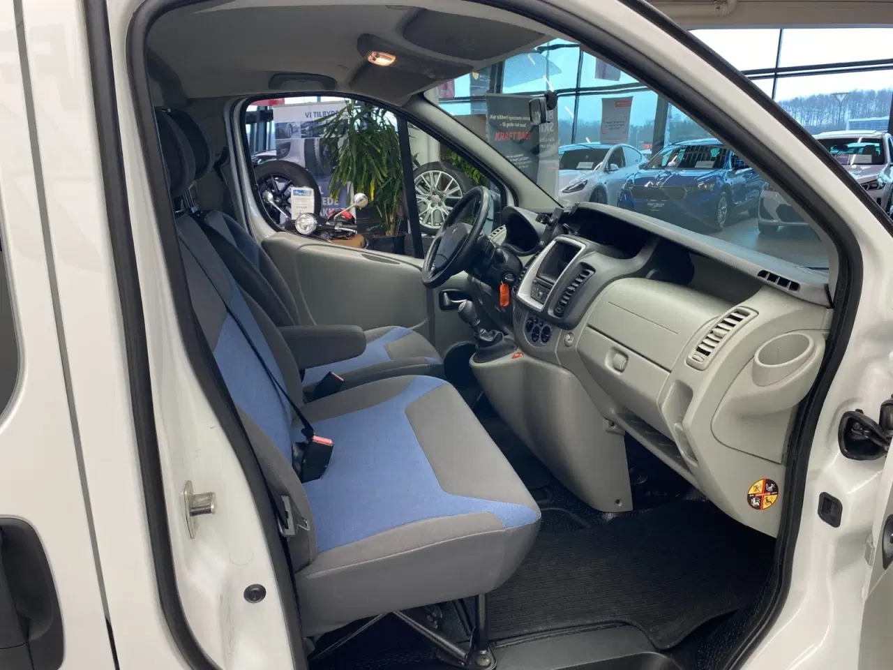 Billede 16 - Renault Trafic T27 2,0 dCi 115 L1H1 Kombi