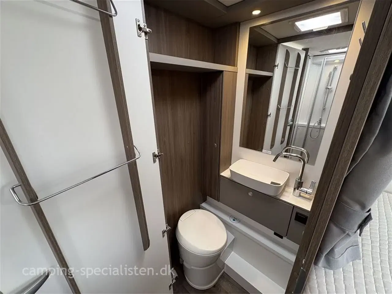 Billede 13 - 2025 - Carado T 447 PRO+   Carado T 447 PRO 2025 - Se den nu hos Camping-Specialisten.dk