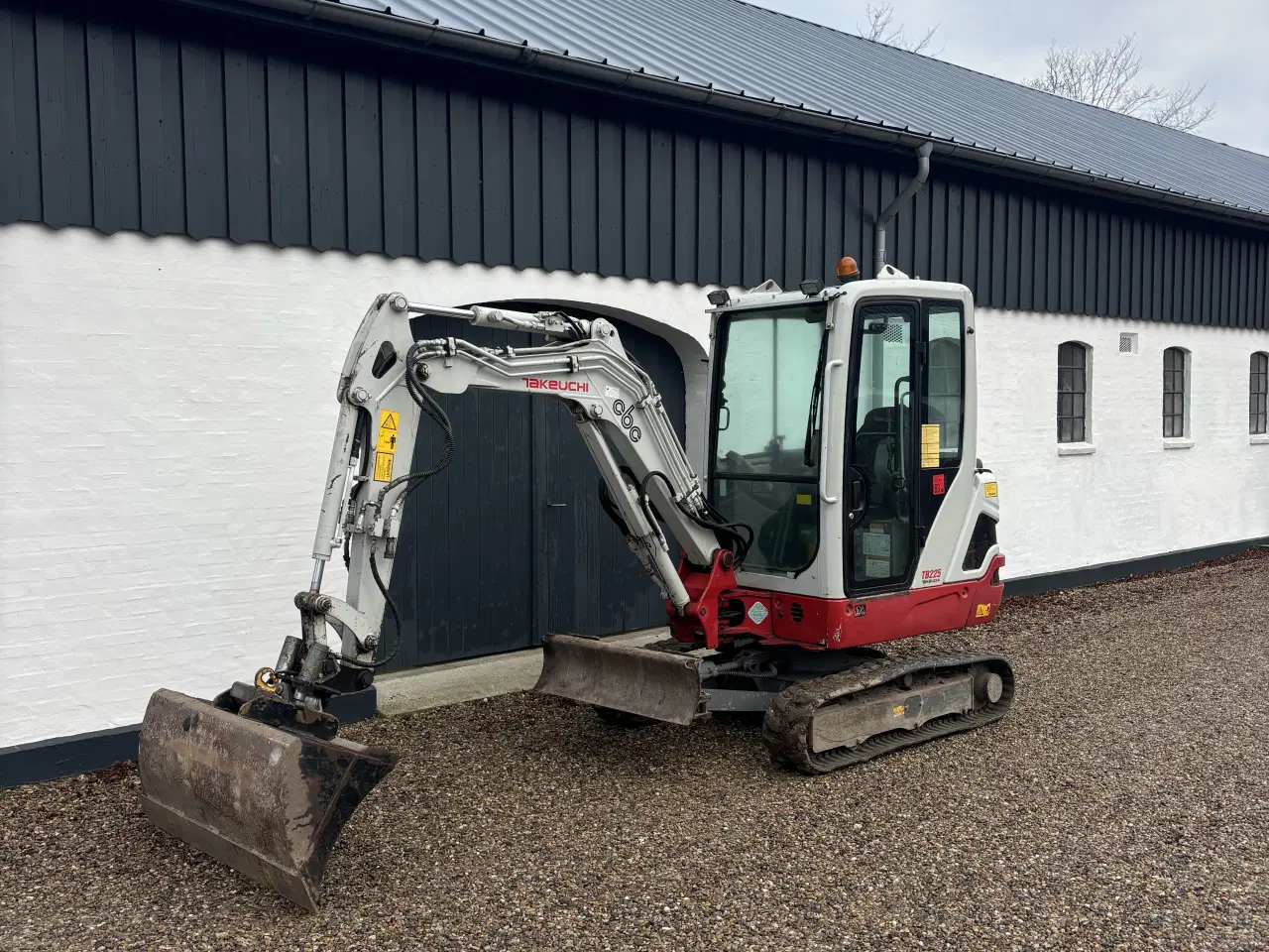 Billede 2 - Takeuchi tb225 sælges
