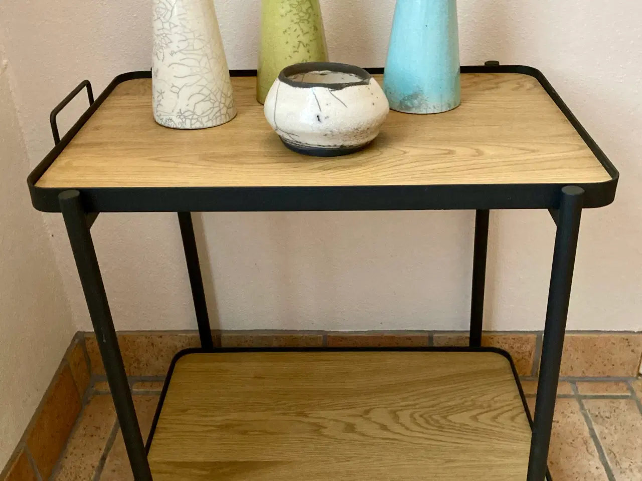 Billede 2 - Velholdt barbord, sidebord, lampebord med hylde