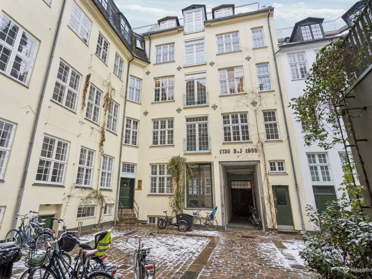 Billede 1 - Kontorlejemål i baghuset af gennem-renoveret ejendom