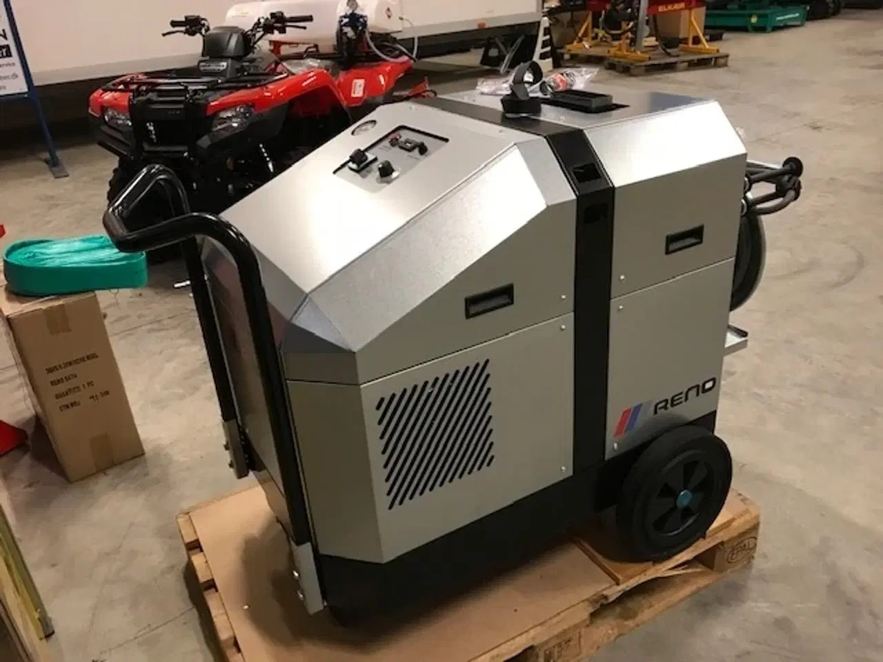 Billede 5 - Reno HW200/21 Geyser M8 - Med påbygget slangetromle