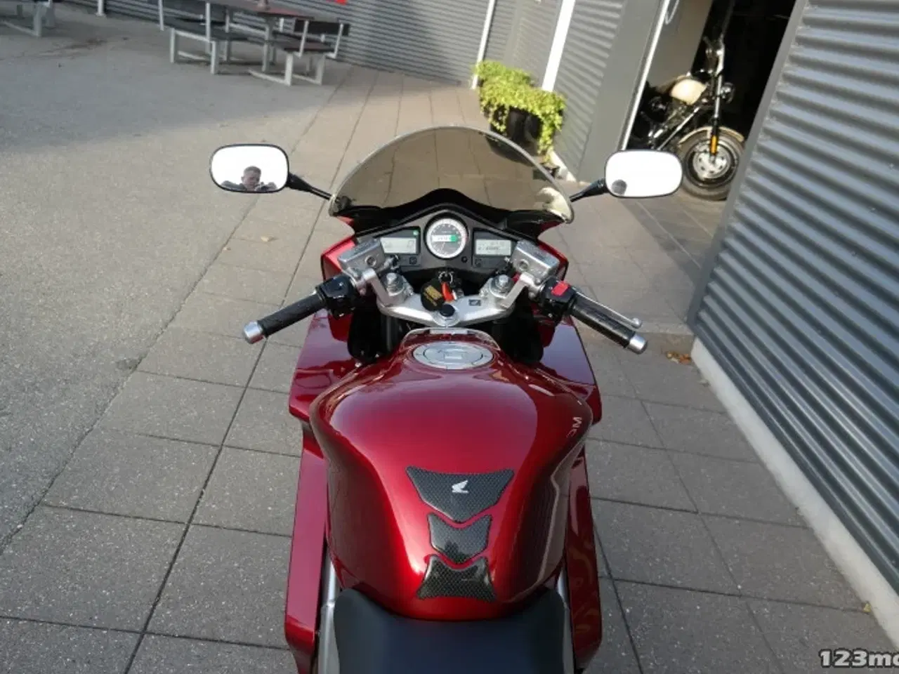 Billede 21 - Honda VFR 800 F MC-SYD       BYTTER GERNE