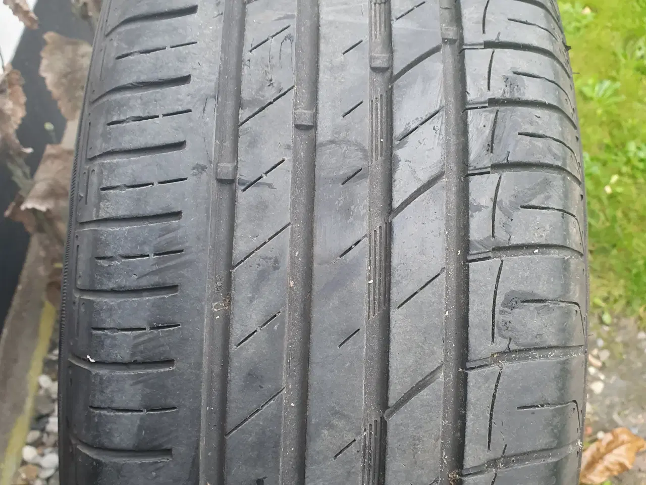 Billede 4 - Gode sommerdæk  195/65x15