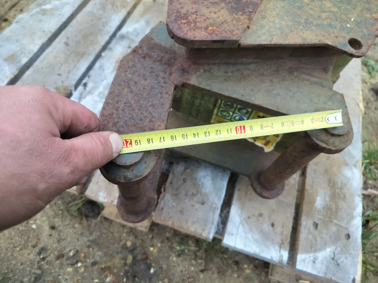 Billede 4 - Diverse maskiner. Plov dele. Minigraraver skov