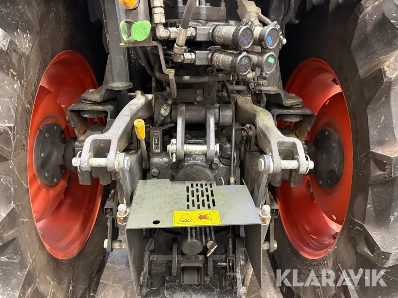 Billede 7 - Traktor Kubota M5072N med frontlift og V-plov