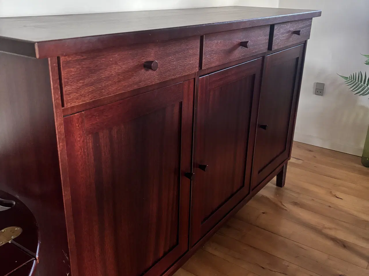 Billede 1 - SKÆNK I KIRSEBÆRTRÆ