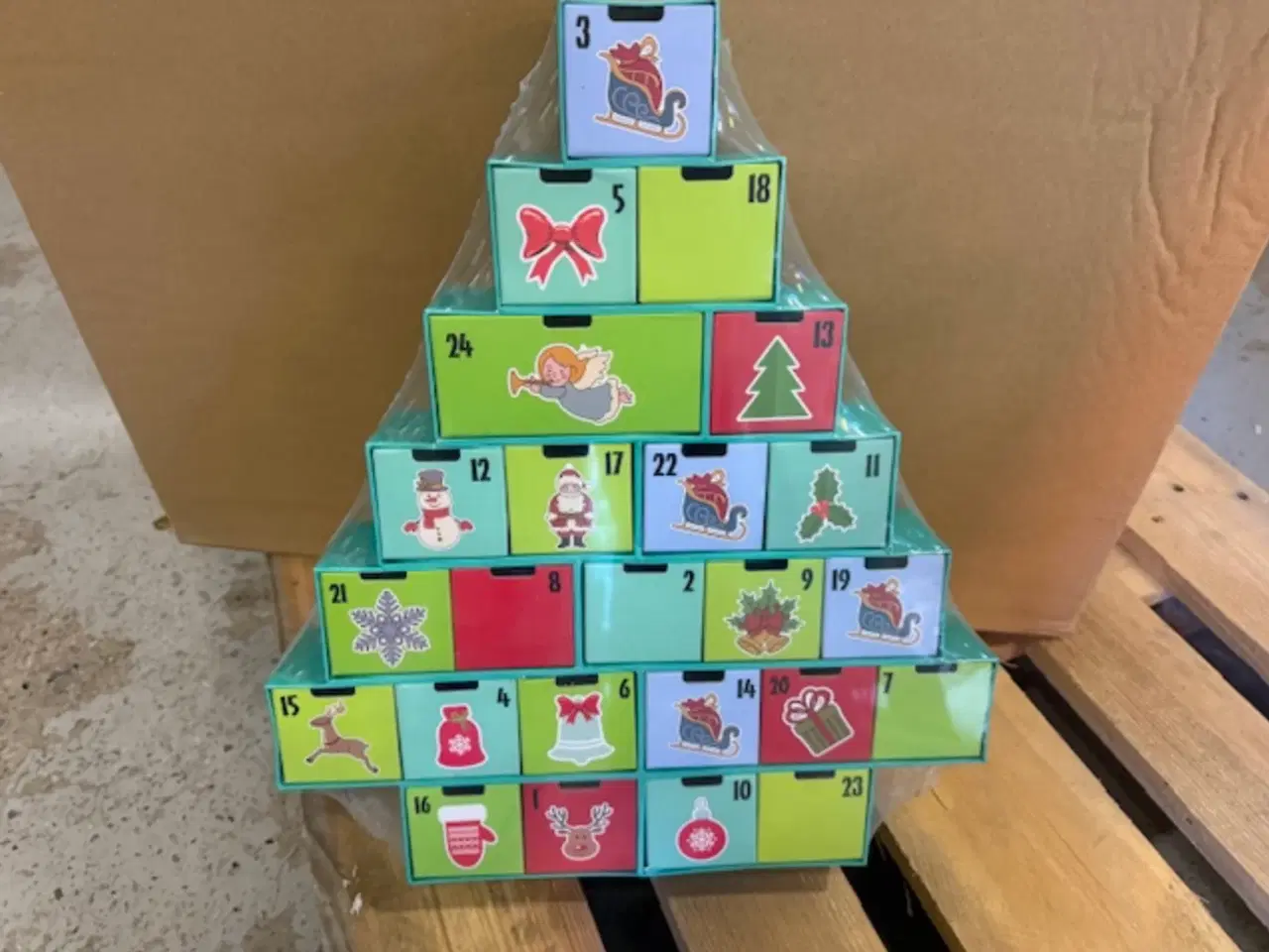 Billede 6 - Rigtig mange forskellige varerpartier sælges