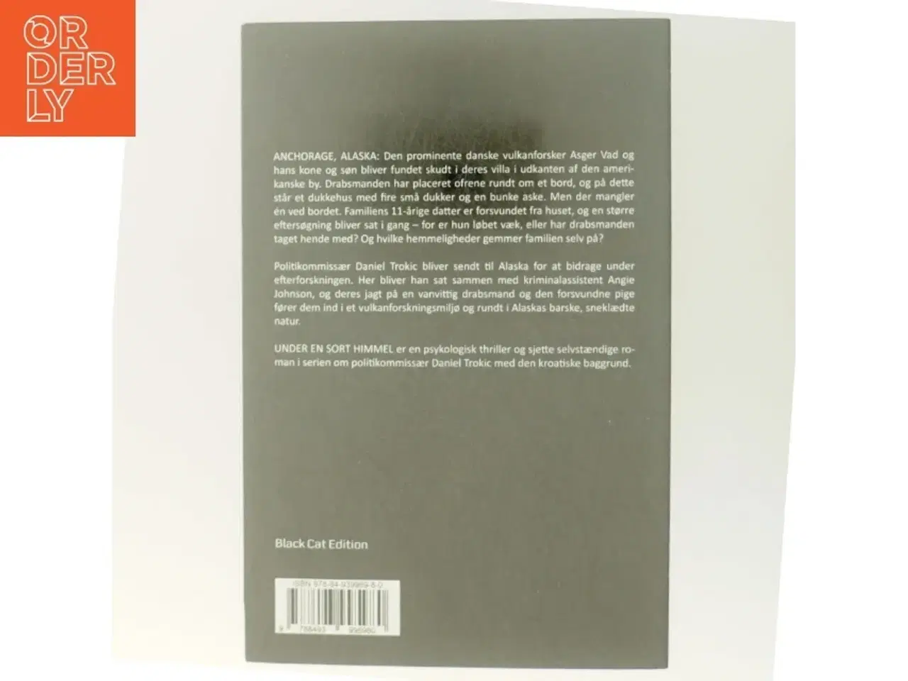 Billede 3 - Under en sort himmel : krimi af Inger Wolf (Bog)
