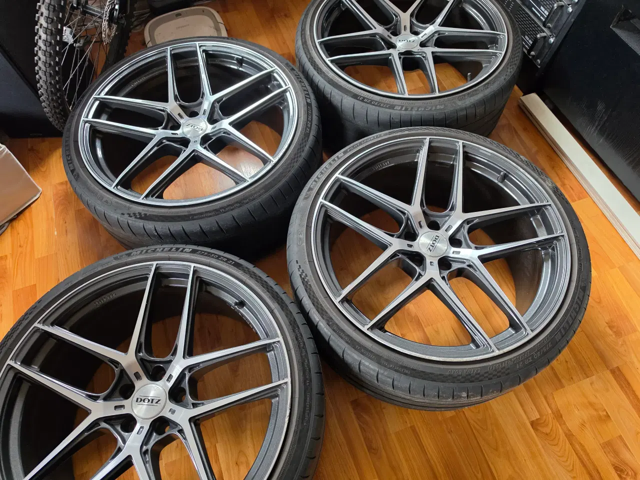 Billede 1 - 21" alufælge 5x112 ET 35