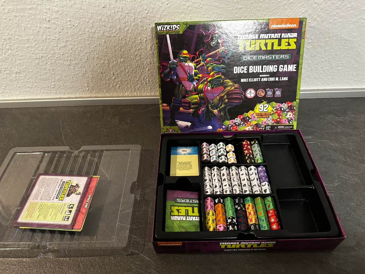 Billede 1 - Dice Masters, enorm samling.