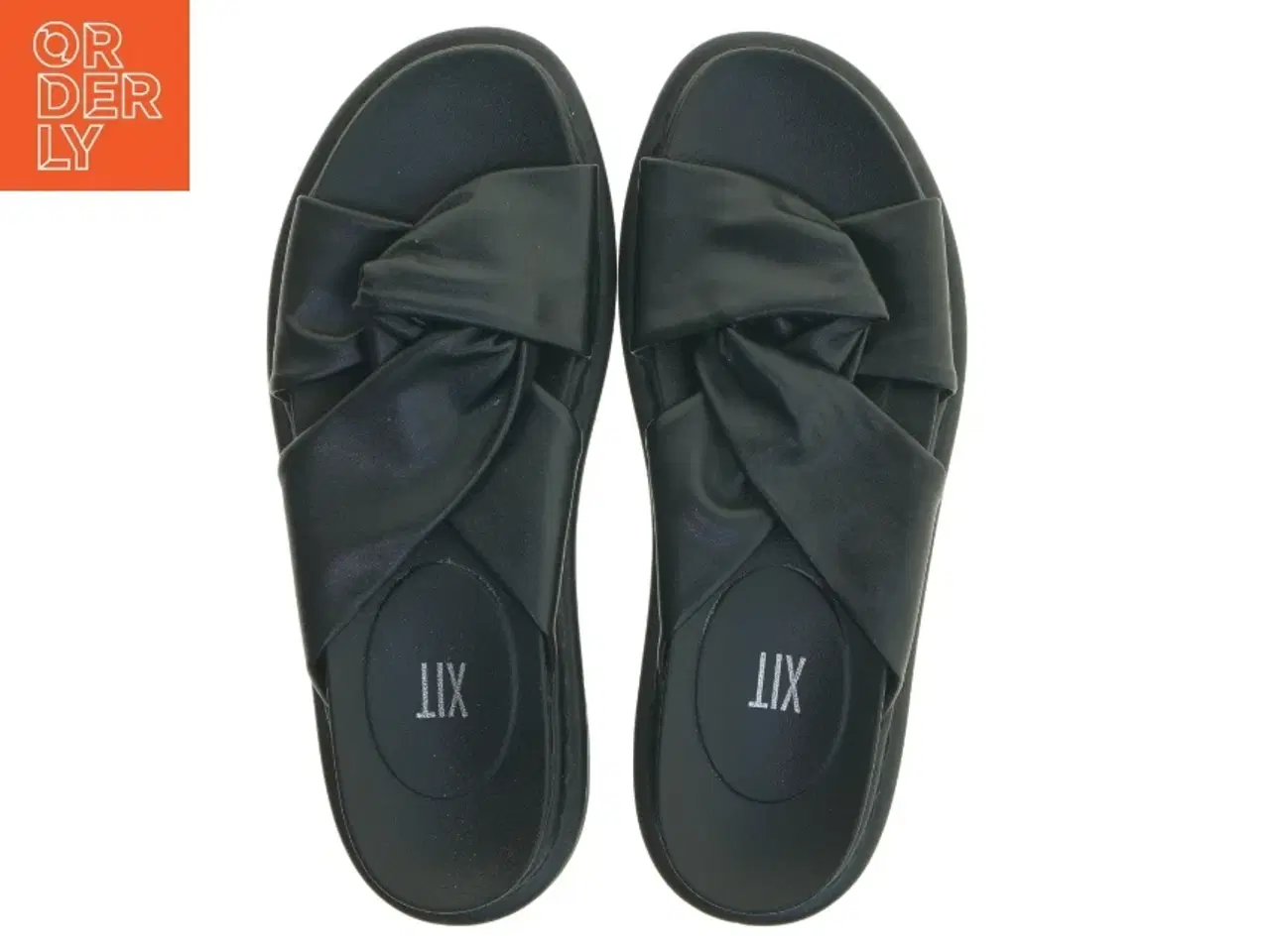 Billede 5 - Sorte sandaler med tykkesål fra XIT (str. 41 )