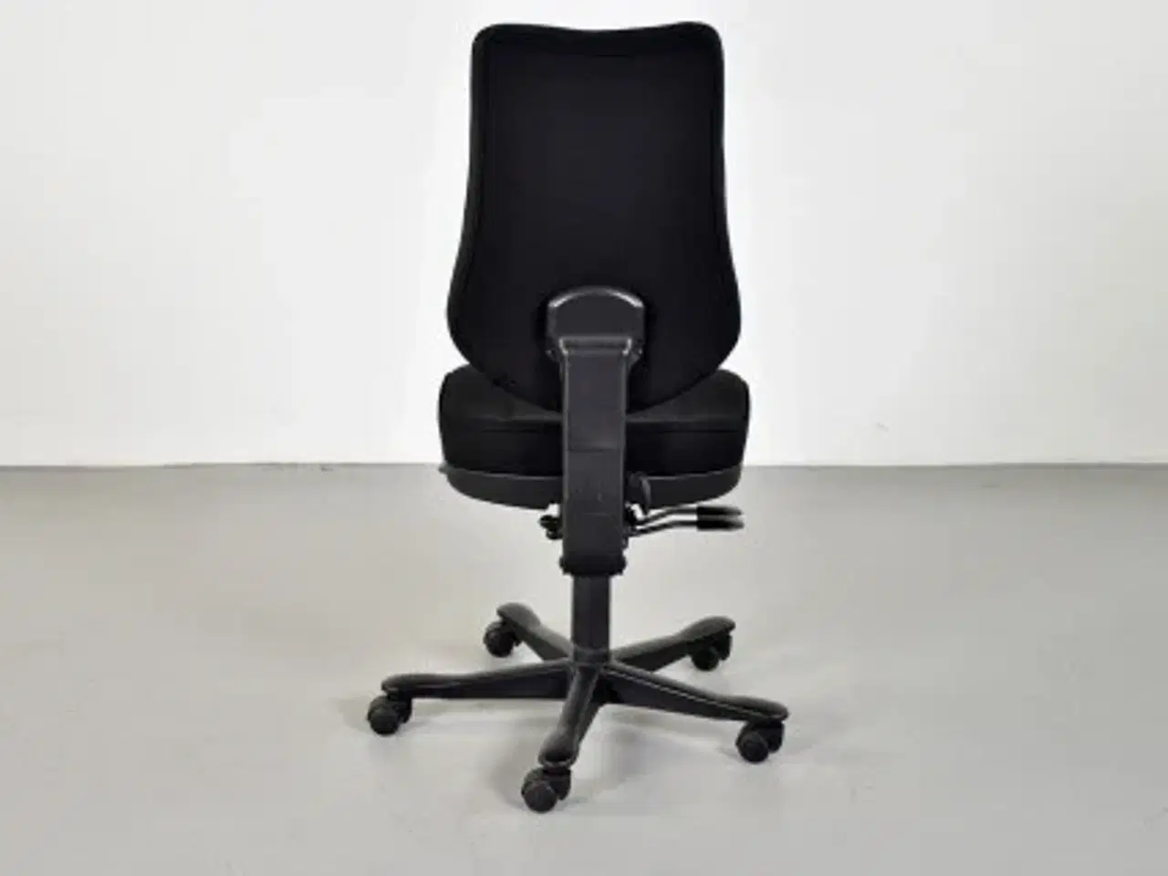 Billede 3 - Rbm model 800 kontorstol med høj ryg og nyt sort polster