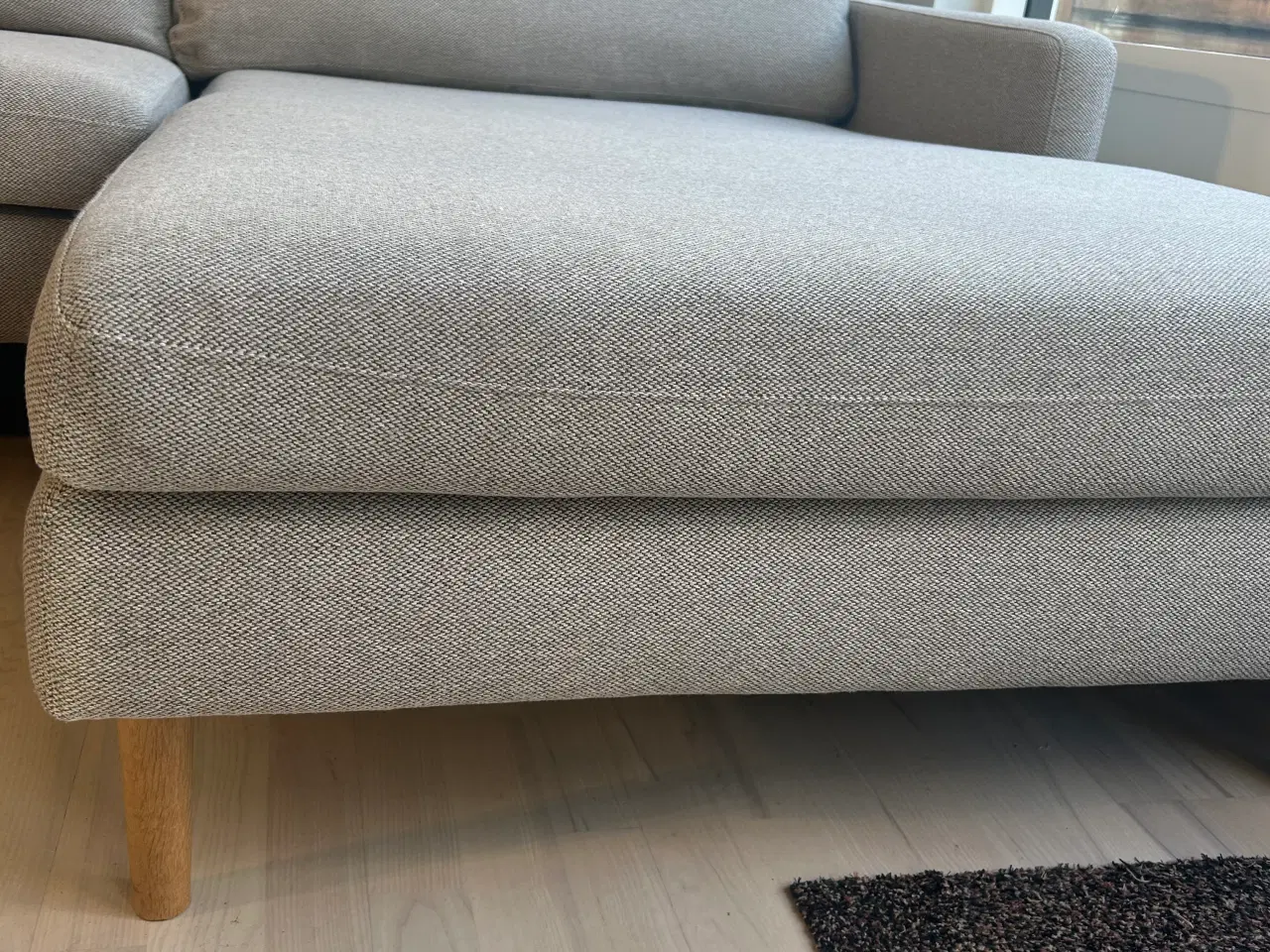 Billede 3 - Flot Chaiselong sofa i beige/grå