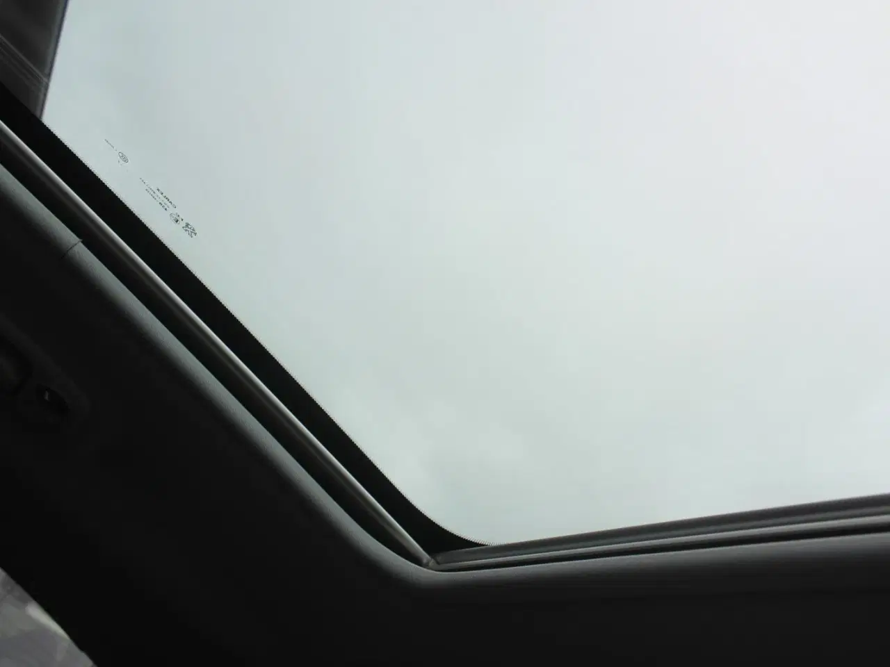 Billede 10 - Peugeot 2008 1,6 BlueHDi 100 Allure Sky