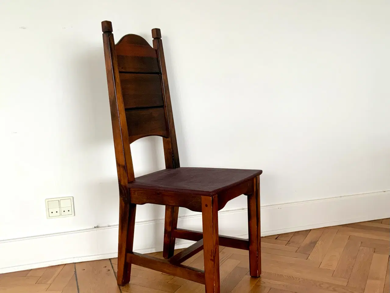 Billede 1 - Spansk tapas stol / entrestol / sidebord 