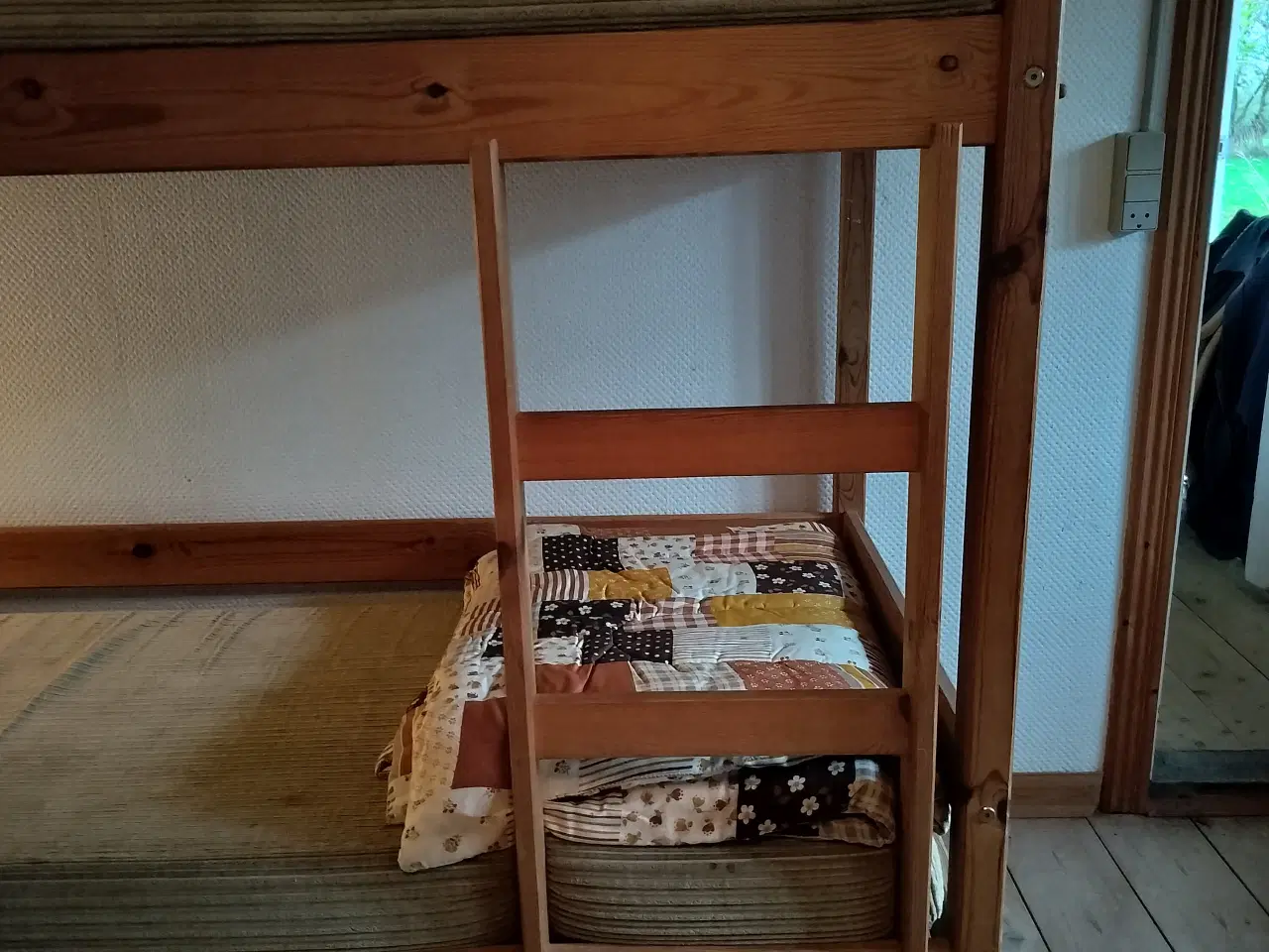 Billede 2 - Køjeseng gammel 