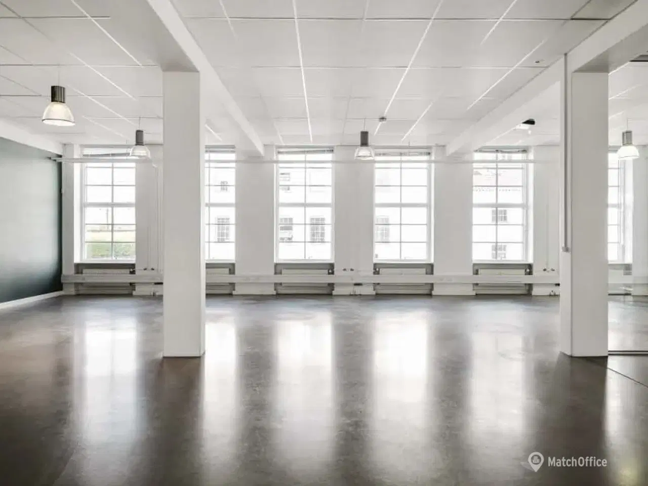 Billede 7 - Moderne kontor i industriel tidslomme