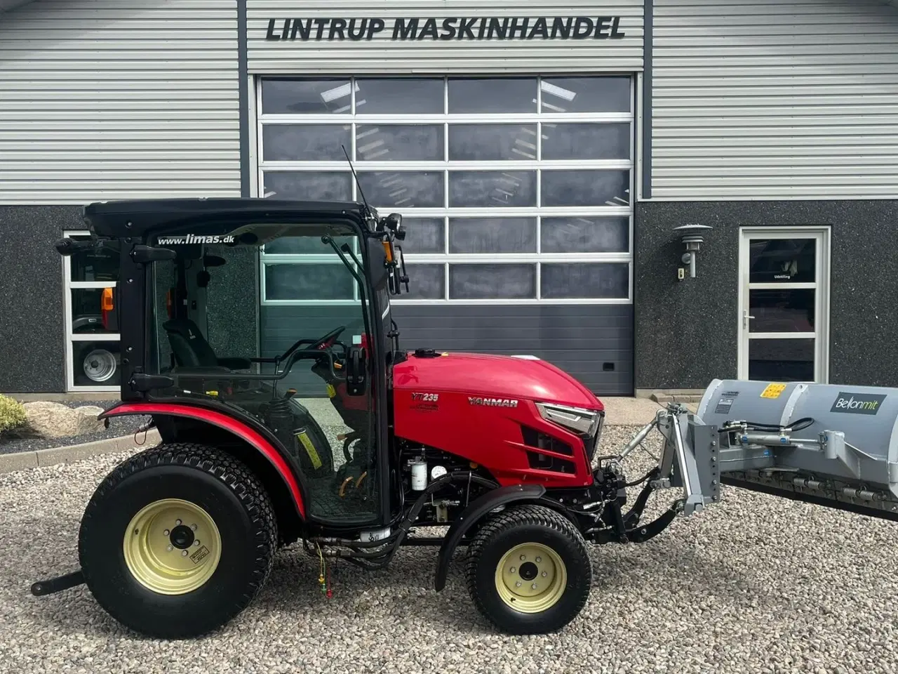 Billede 11 - Yanmar YT 235H 4WD Snow Edition med sneplov og spreder