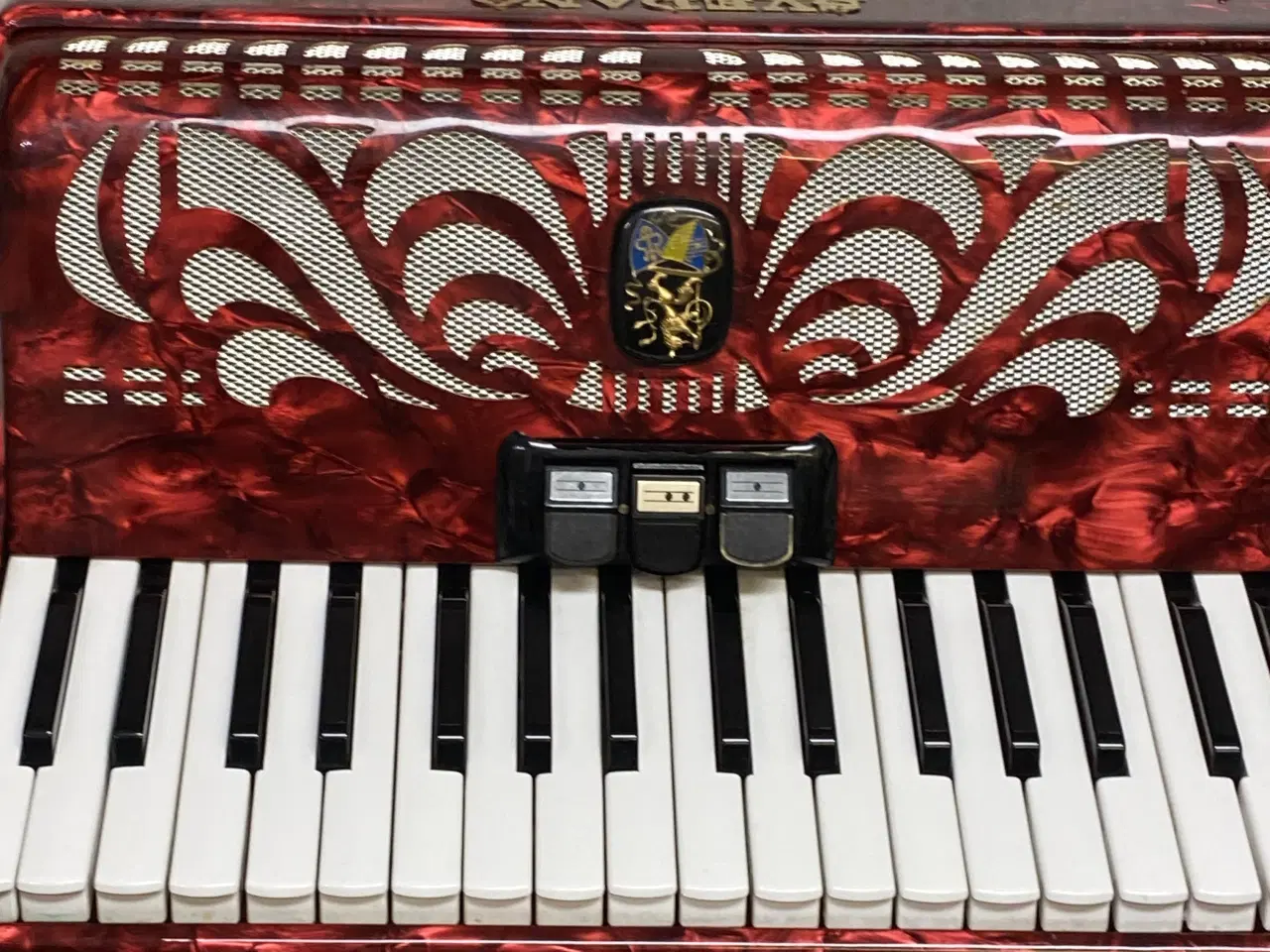 Billede 5 - Denne flotte røde Svadano-harmonika