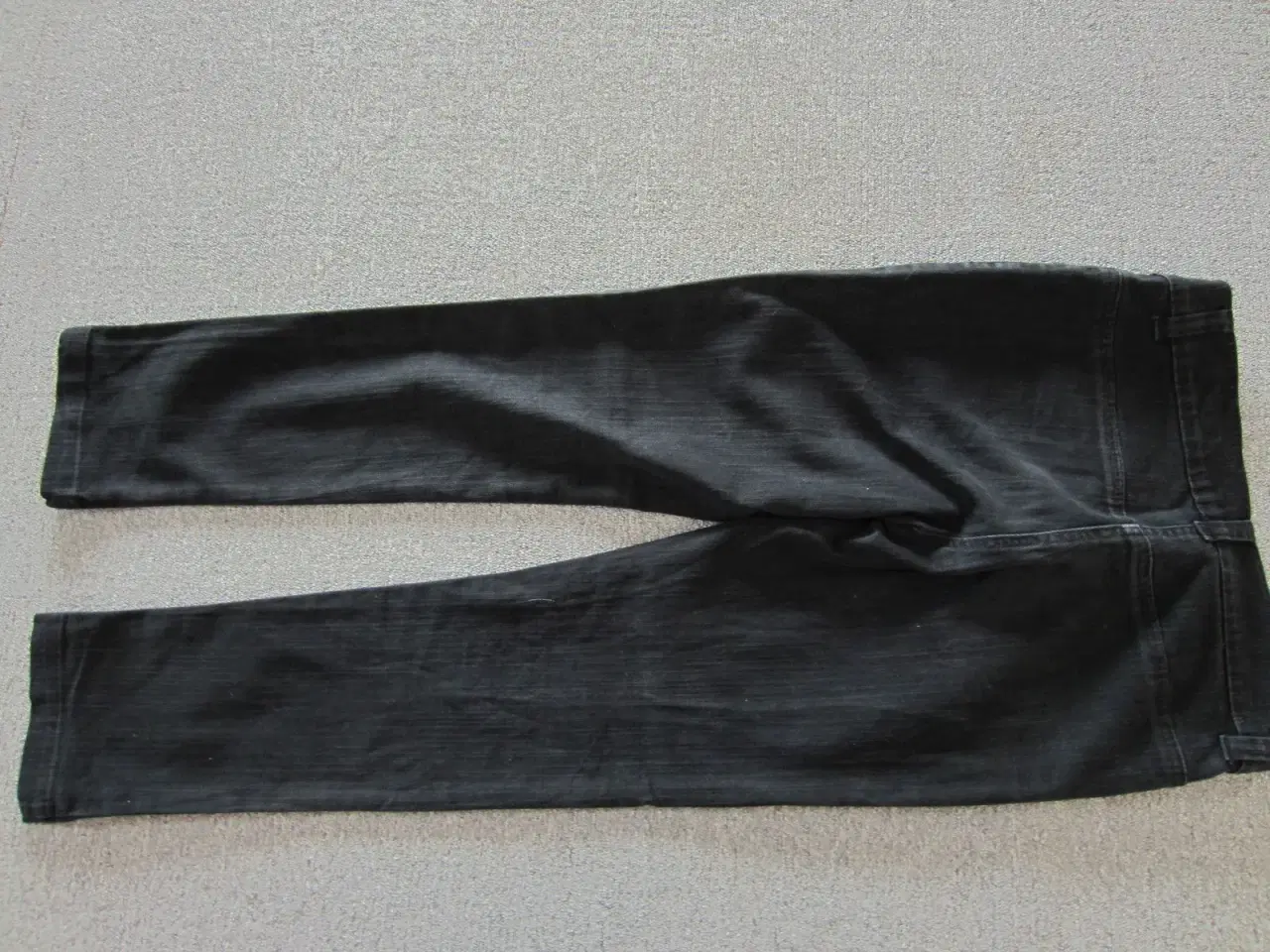 Billede 3 - Sorte lange bukser til pige str. 164