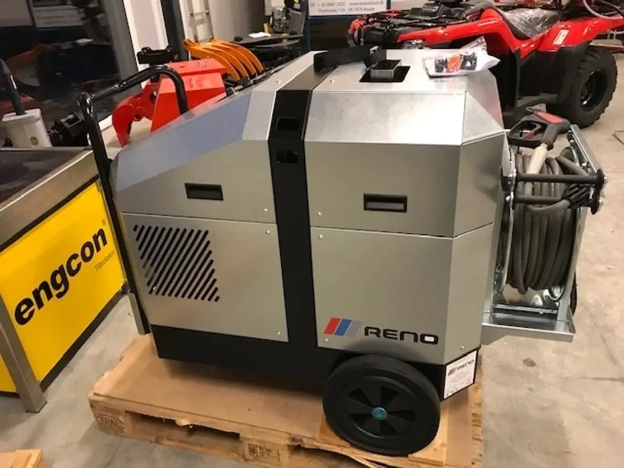 Billede 1 - Reno HW200/21 Geyser M8 - Med påbygget slangetromle