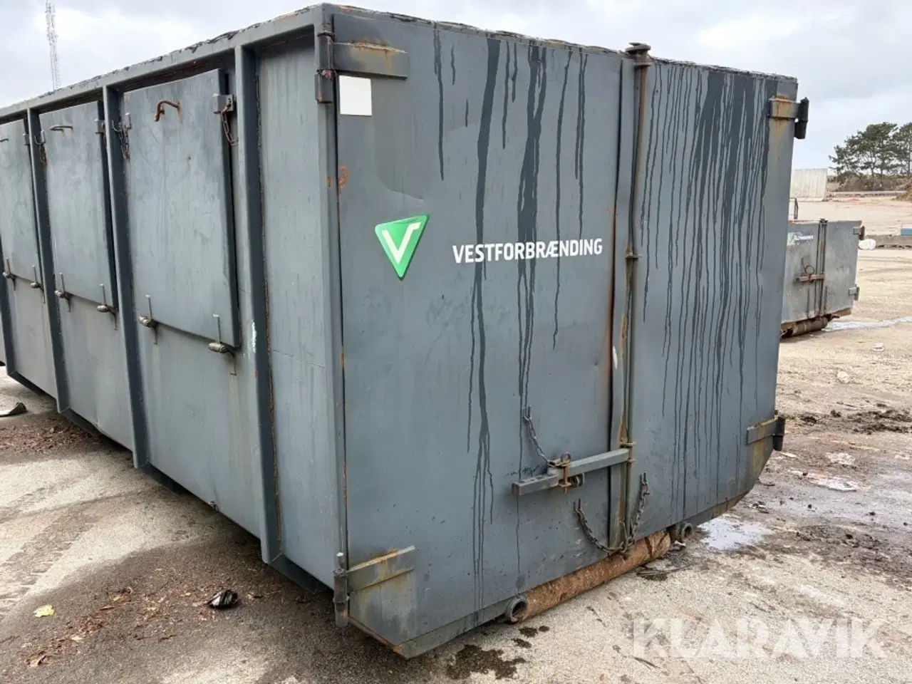 Billede 10 - Lukket stålcontainer med sidehængte låger og løftebeslag